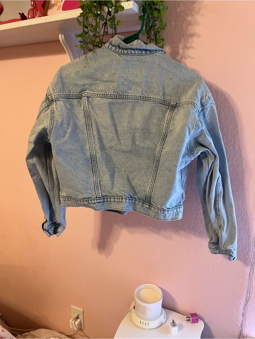 Old Navy Light Blue Cropped Denim Jacket - Picture 2 of 3
